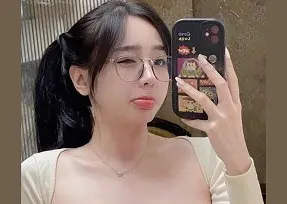Ảnh thumbnail video Lộ clip Hoa Hoa đang thủ dâm sướng chảy nước
